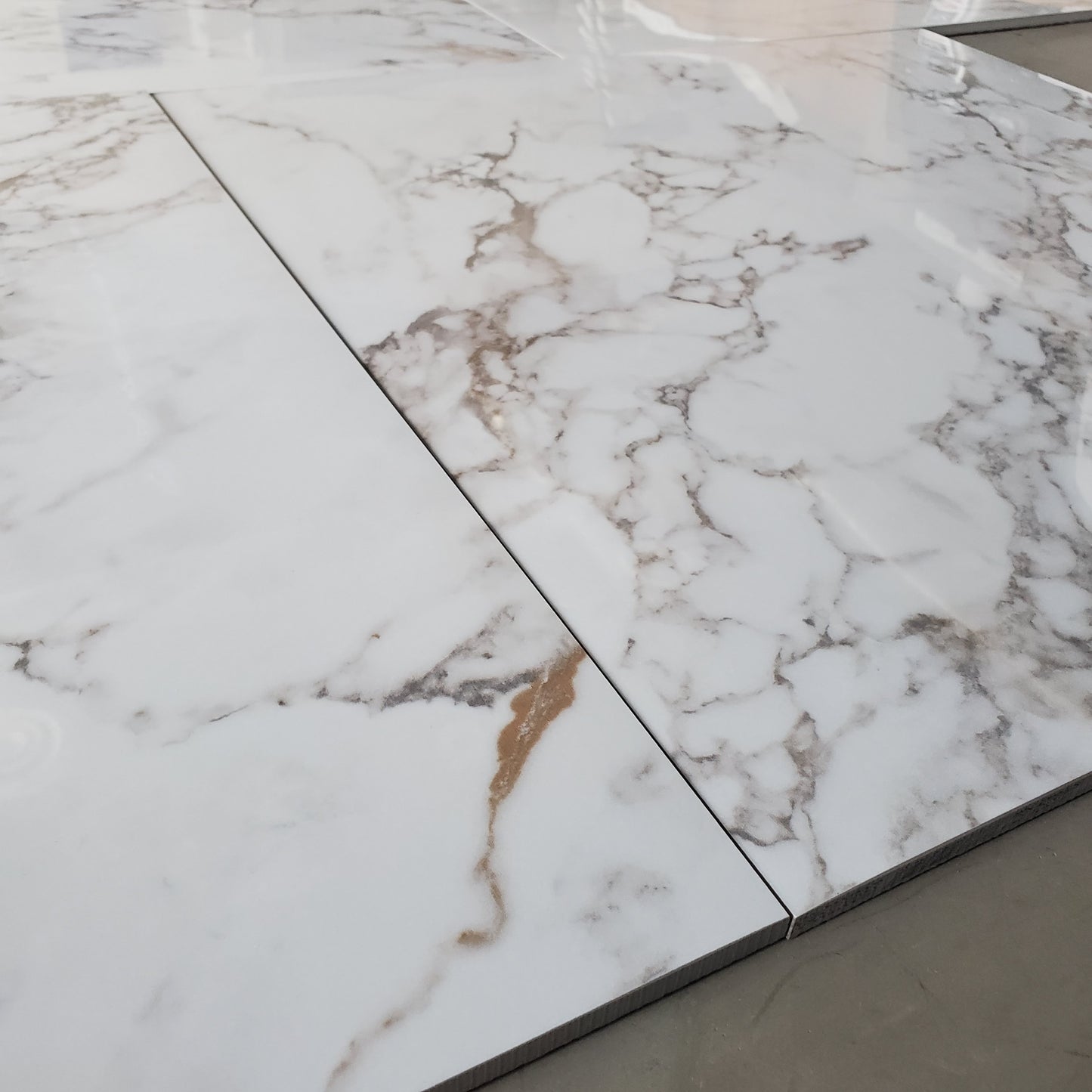 24"x24" I695 Stainmaster Polished Porcelain Tile - Sold by ctn