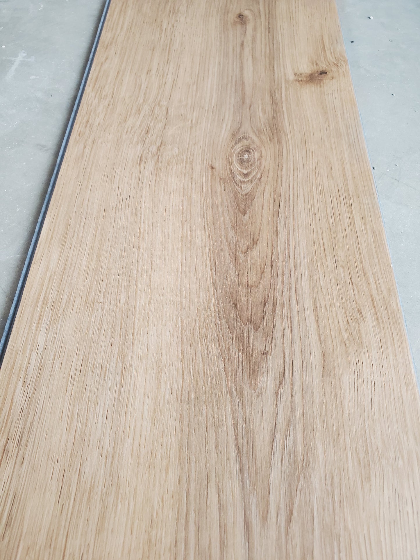 Prime Plank 5.0mm - Altay - 7.1"x 48" - Vinyl Plank - Sold by ctn