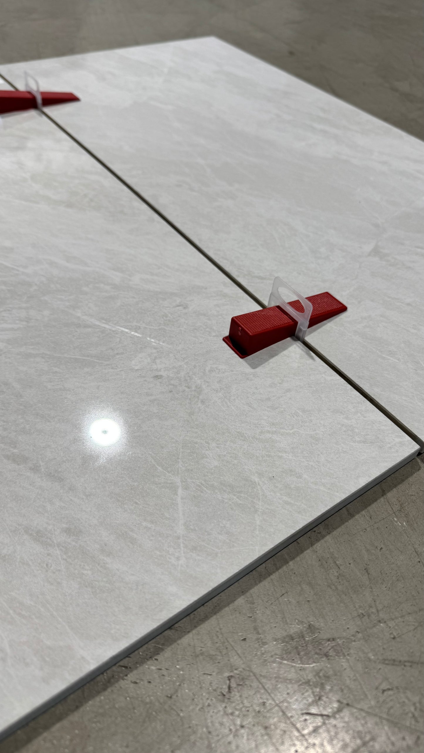 Spacer clips